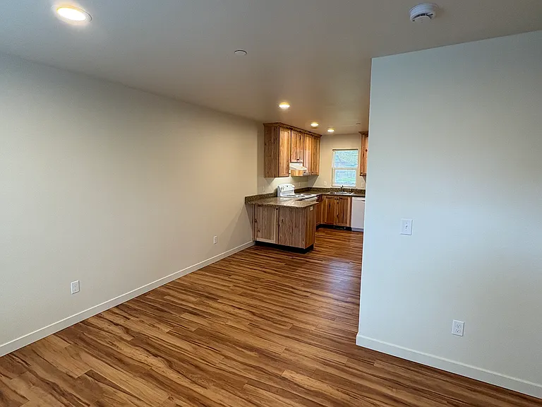 1842 City View St — Photo 16
