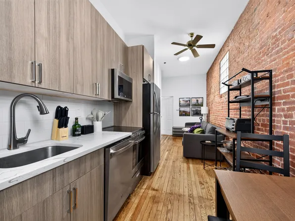 308 Madison Street image 1 of 23