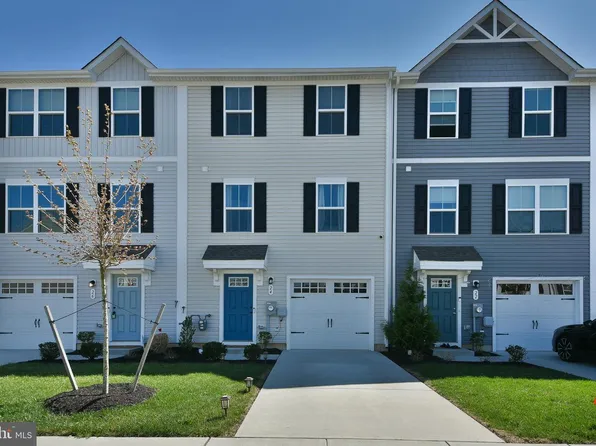 24 L Wendowski St, Beverly, NJ 08010