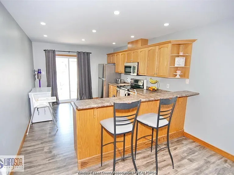 1526 Highnoon Dr — Photo 8