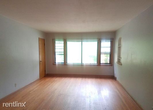 2nd image of 3805 N Humboldt Blvd Unit 4