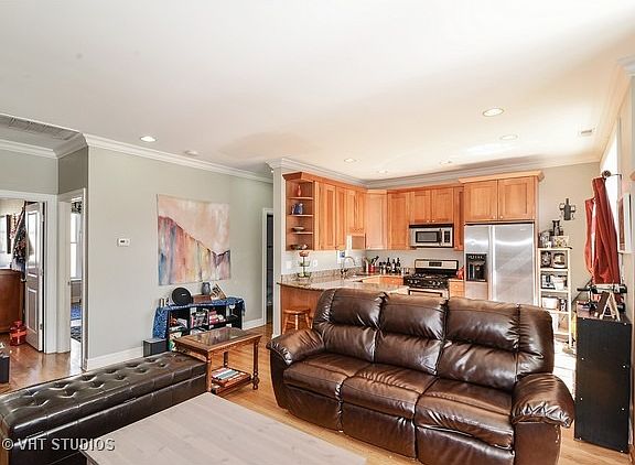 5th image of 2711 N Mildred Ave APT 3B