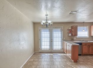 632 SW 9th St, Moore, OK 73160