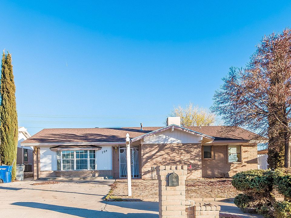 1st image of 704 Arredondo Dr