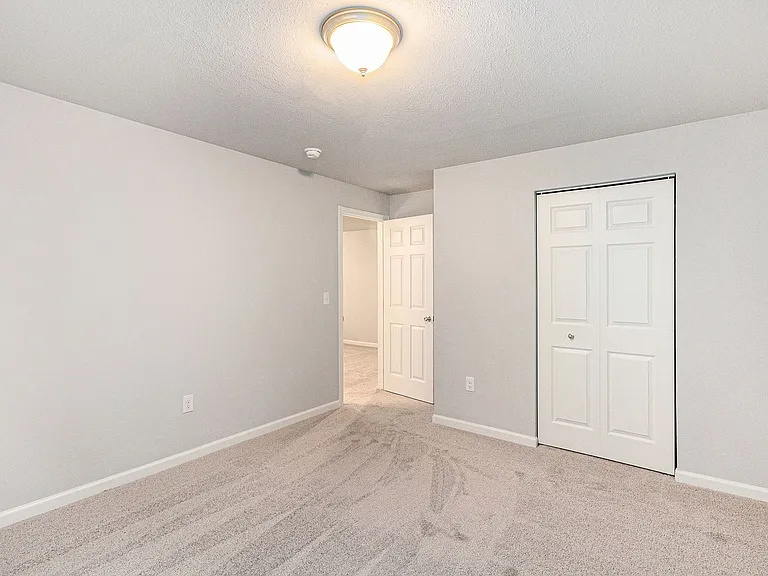 7669 Courtyard Pl — Photo 17