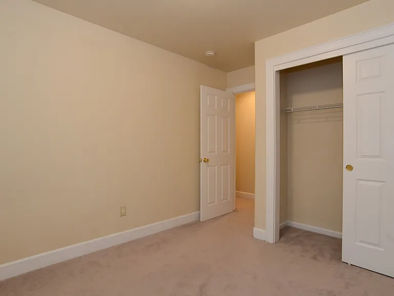 2900 S Court St — Photo 6
