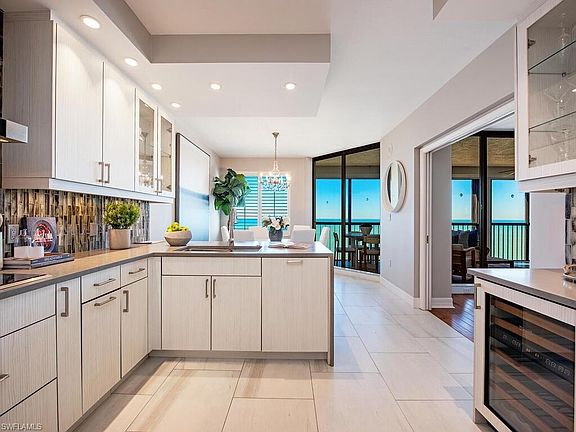 4th image of 8171 Bay Colony DR #1702