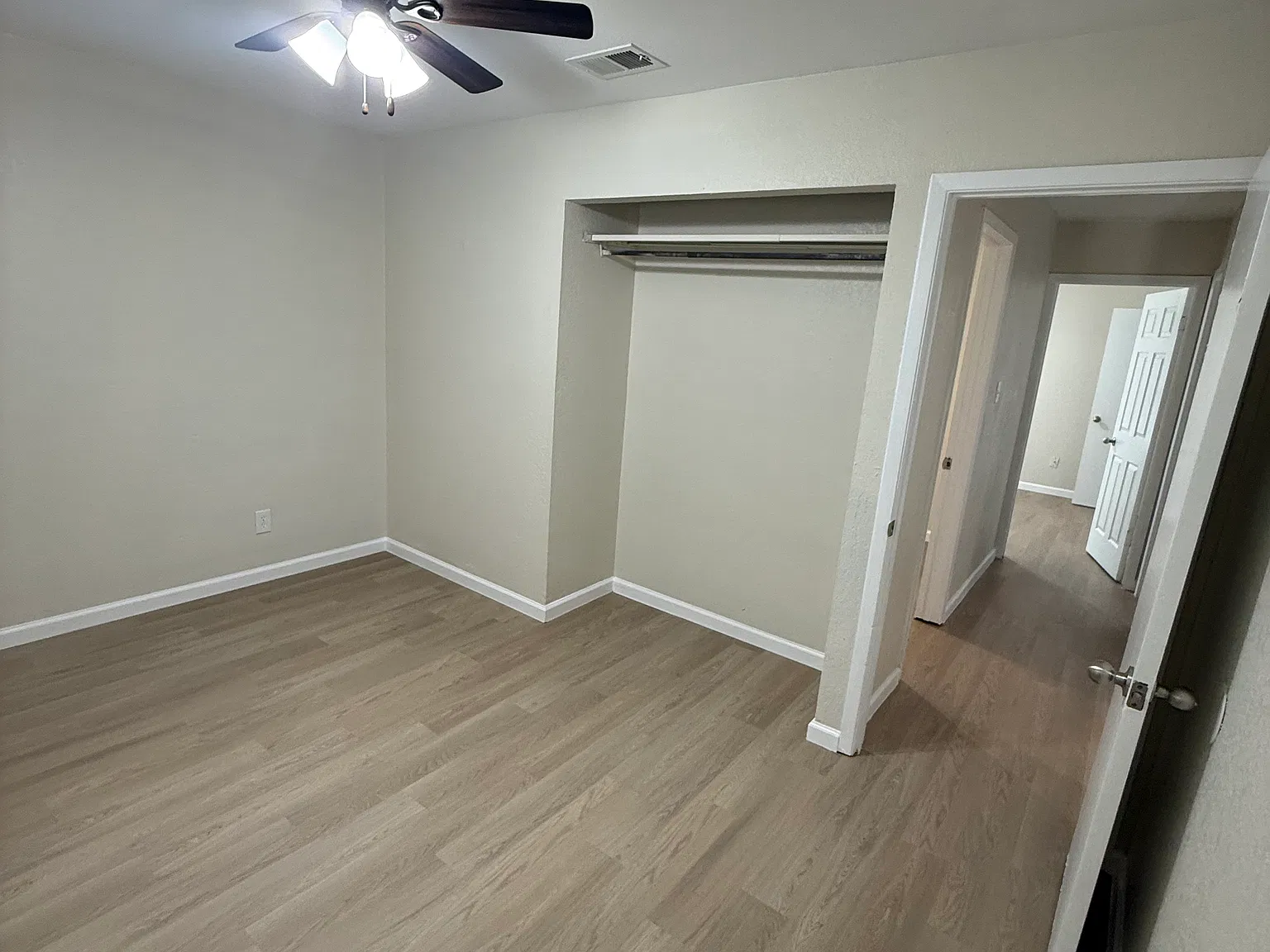 3 bed, 1031 sqft, $1,750 — Photo 4