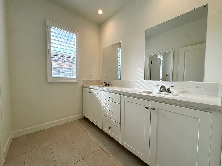 128 Hargrove — Photo 22