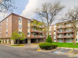 1331 S Finley Rd APT 105, Lombard, IL 60148
