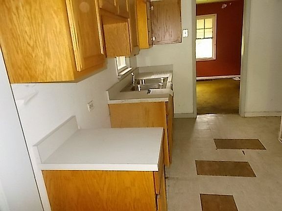 4th image of 1242 S 19th Ave