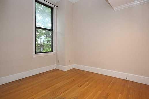 2nd image of 62 Chandler St