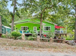 3 Woodview Ln, Holiday Island, AR 72631