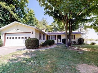 728 Beach Dr, Willard, OH 44890