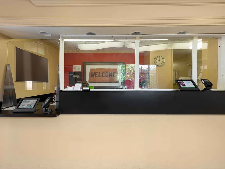 Lobby and Guest Check-in
