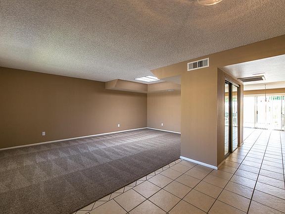 4th image of 2207 W Claremont St