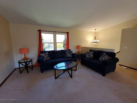 3rd image of 5816 Monticello Dr