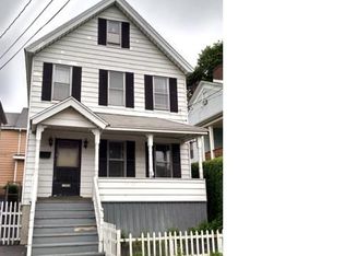 1002 Orchard St, Peekskill, NY 10566