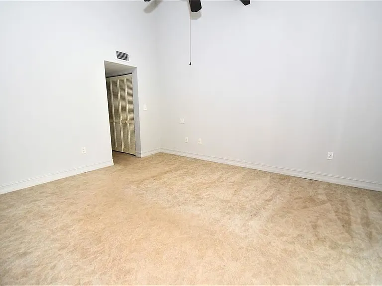1601 Pelican Point Dr #HA215 — Photo 9