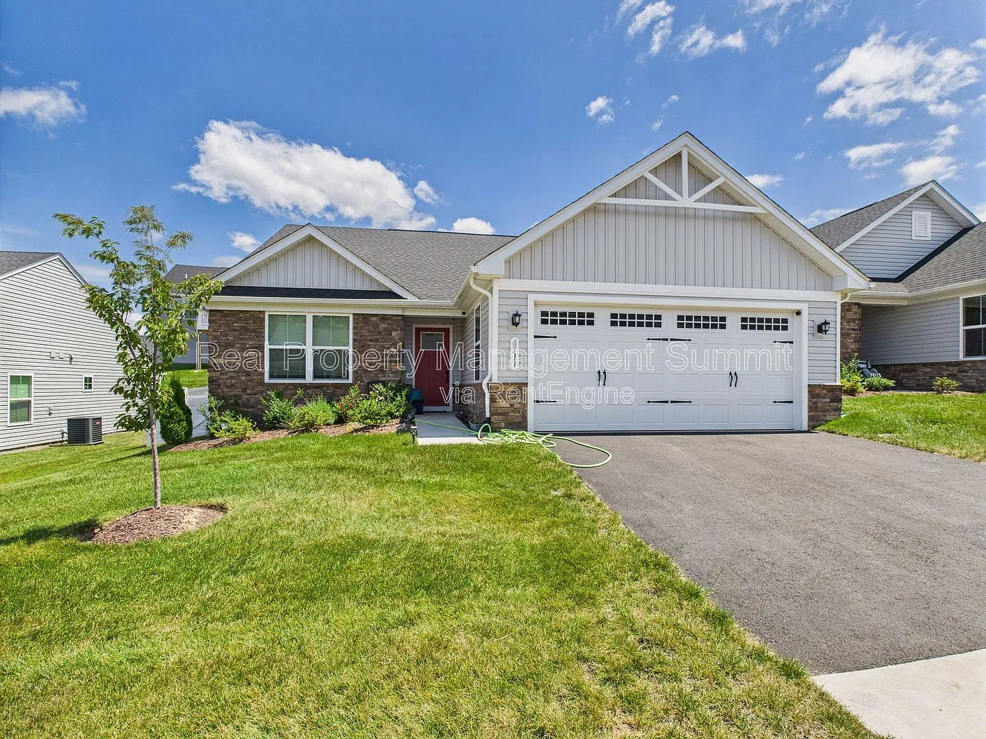 3 bed, 2.0 bath, $2,100 — Photo 2