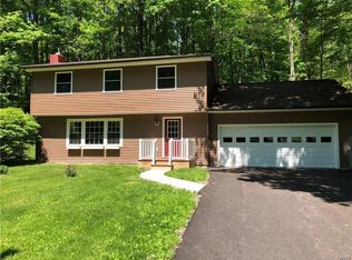 519 Maplewood Ln, Cortland, NY 13045