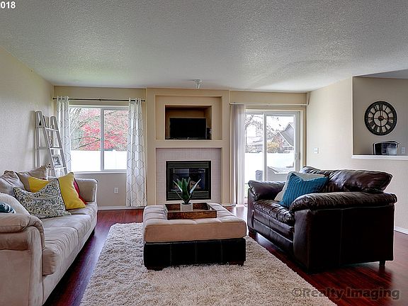 4th image of 5232 NE Schoeler Cir