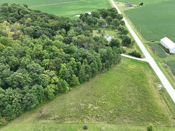 5th image of 9495 Bender Rd