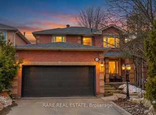 28 Hawkins Dr, Barrie, ON