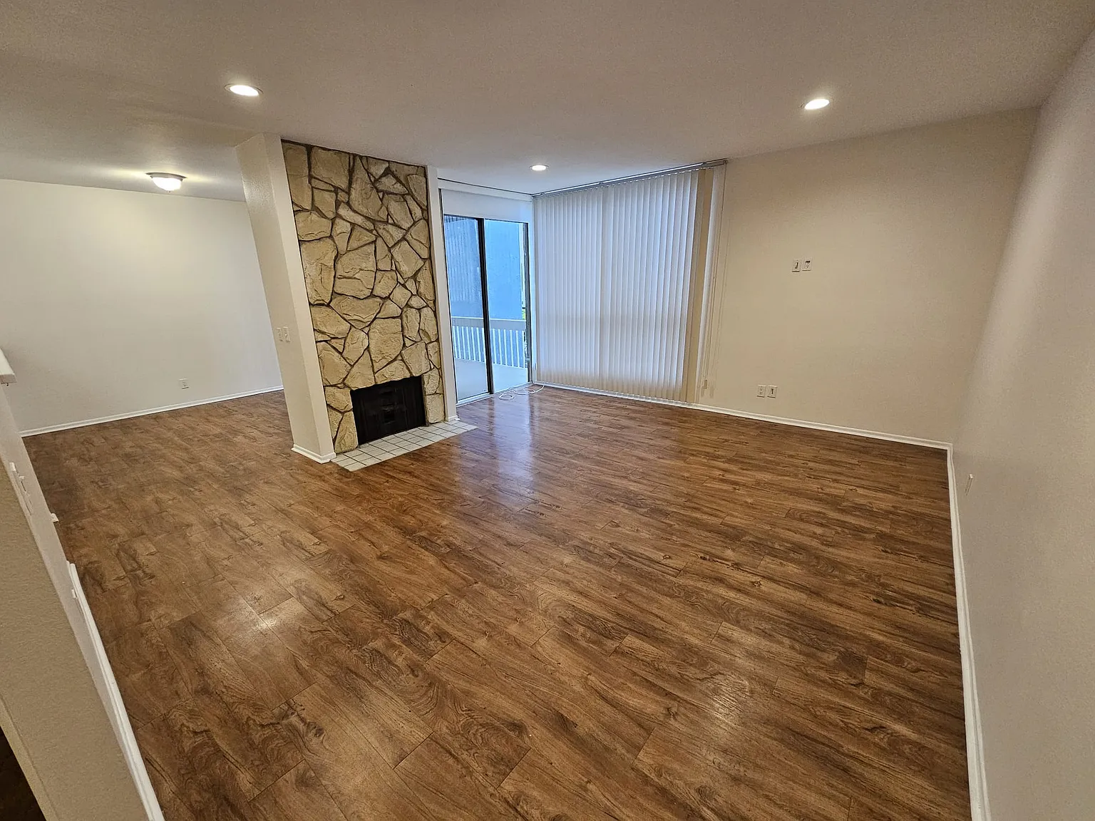 2 bed, 1479 sqft, $3,300 — Photo 1