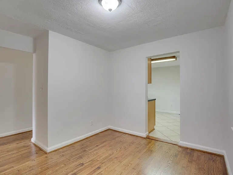106 Woodhaven Rd — Photo 19