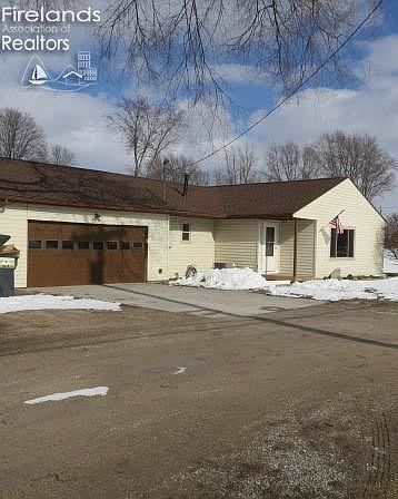 1st image of 2220 E McPherson Hwy
