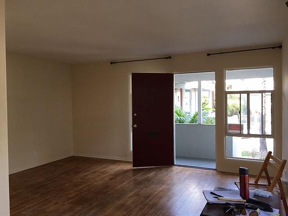 5th image of 640 Longfellow Ave