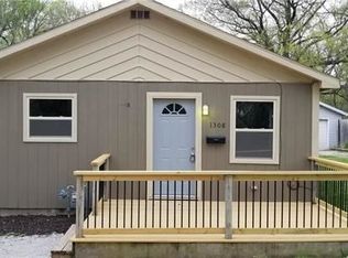 1308 Persimmon Dr, Excelsior Springs, MO 64024