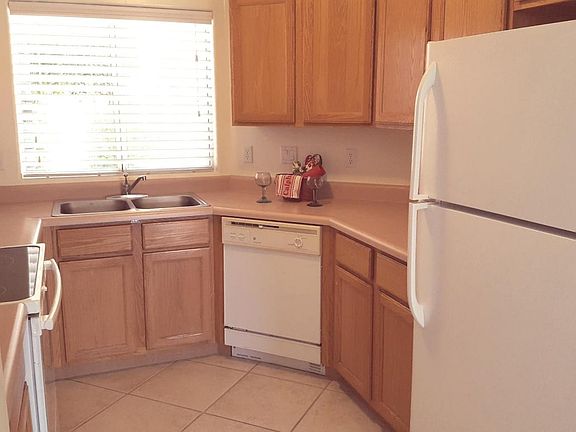 4th image of 8758 N Johnny Miller Dr