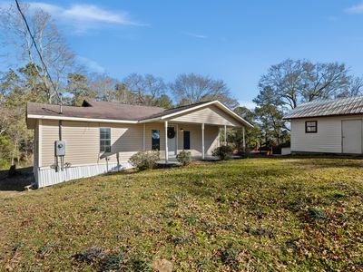 9 Dearman Rd, Collins, MS, 39428