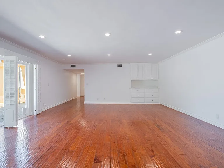 4321 Clear Valley Dr — Photo 45