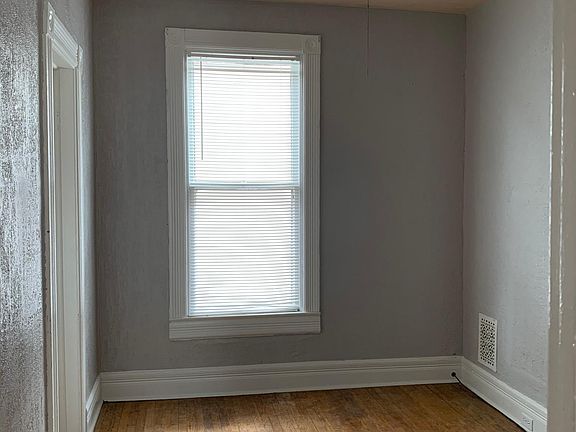 4th image of 1414 Brinckerhoff Ave #1