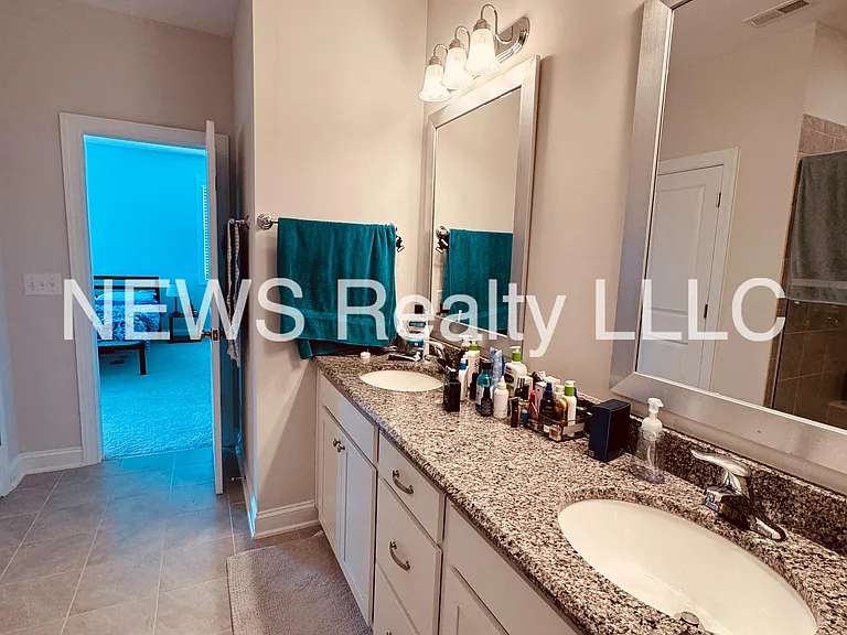 5404 Wallace Martin Way — Photo 32