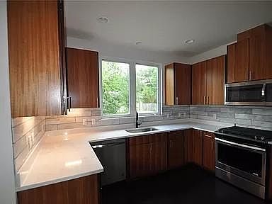 2nd image of 1801 Cullen Ave Unit A