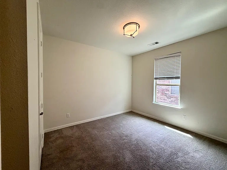 10112 Haversham Dr — Photo 13