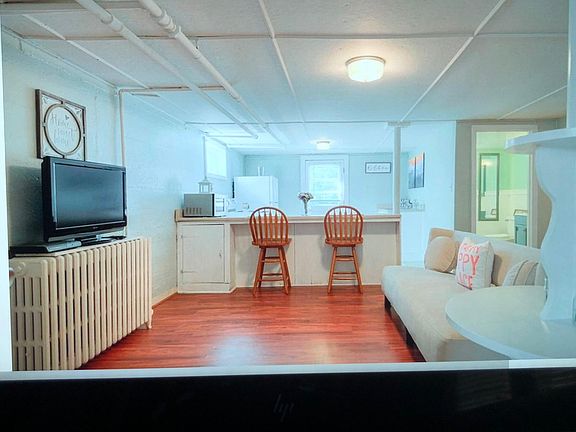 5th image of 715 Church St #715B