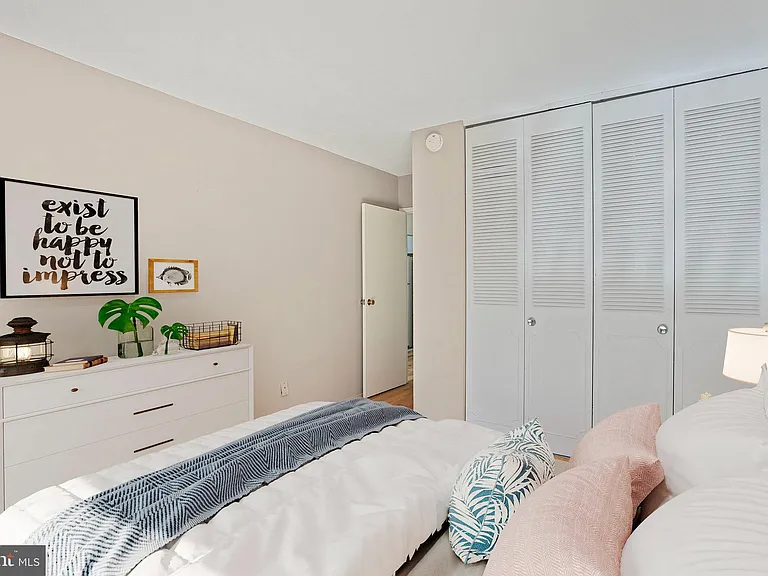 11801 Rockville Pike #207 — Photo 5