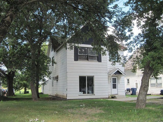 1st image of 429 9th Ave NE