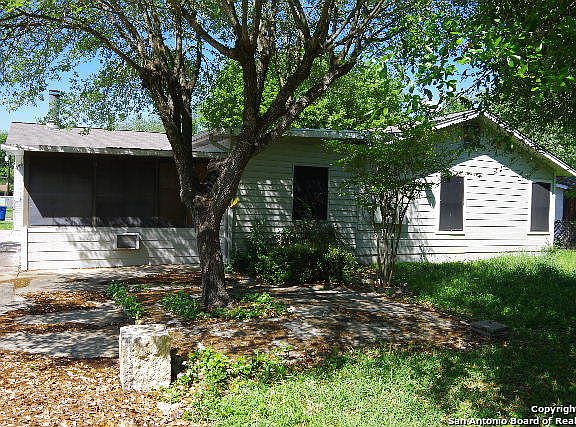 2nd image of 5014 Bayhead Dr