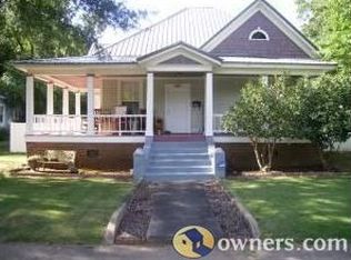 209 Academy St, Laurens, SC 29360