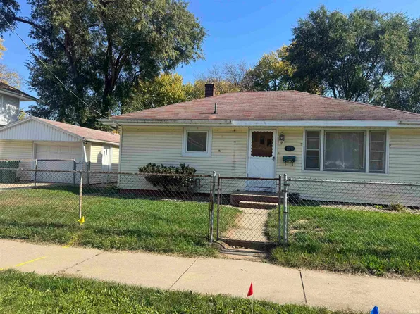 224 S Cedar St, Mishawaka, IN 46544