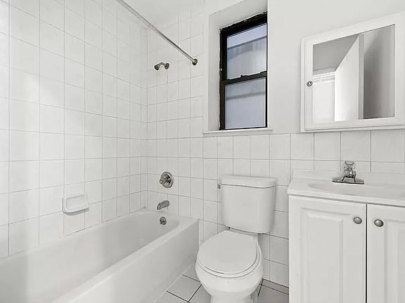5th image of 23 Orchard St APT 5