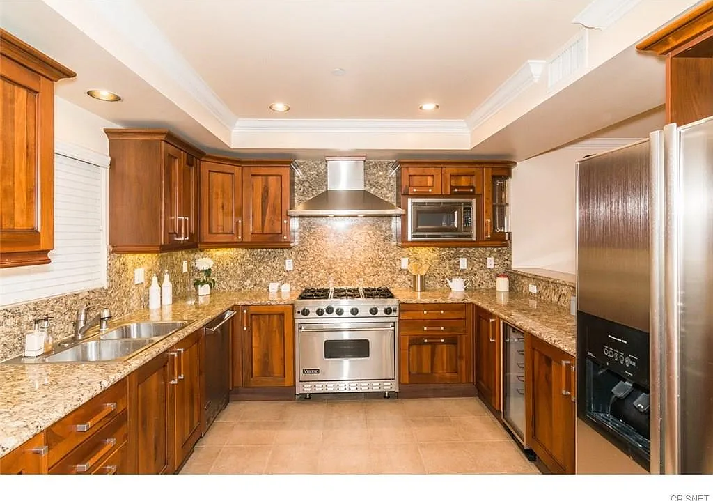 3 bed, 1640 sqft, $5,195 — Photo 4