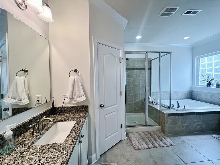 16023 Rushwick Dr — Photo 21