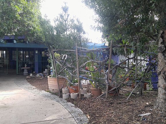 2nd image of 2931 Thorn St